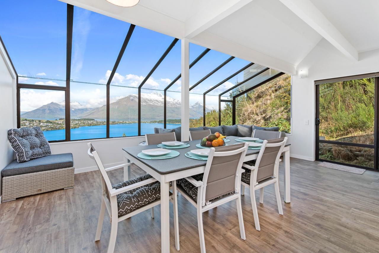 Picturesque Views At Woodlands Close Queenstown Exterior foto