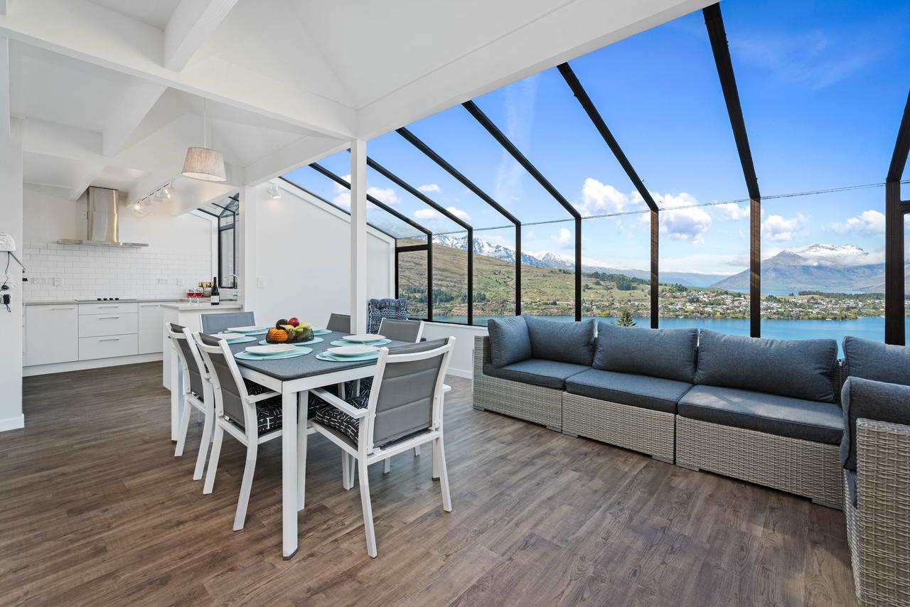 Picturesque Views At Woodlands Close Queenstown Exterior foto